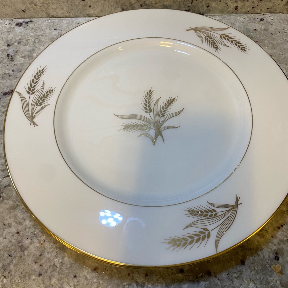 Set Of 8 Lenox Harvest Cream And Gold Dinner Plates - Picture 8 of 12